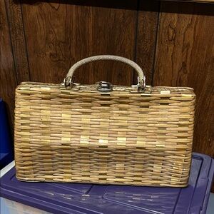 Elegant  vintage Woven Handbag - Gold and Tan